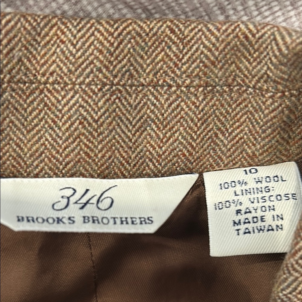 Brooks Brothers Brown Blazer with Notched Lapels - Picture 4 of 7